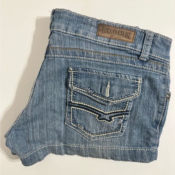 Free Culture, Casual Blue Jean Shorts for Women, NWOT - Picture 2 of 7
